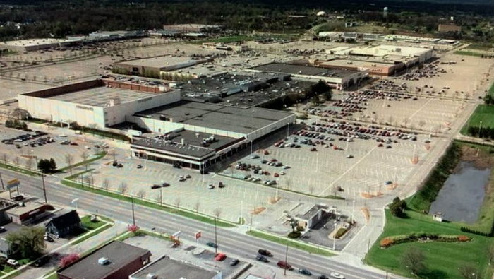 Summit Place Mall (Pontiac Mall) - Vintage Photo